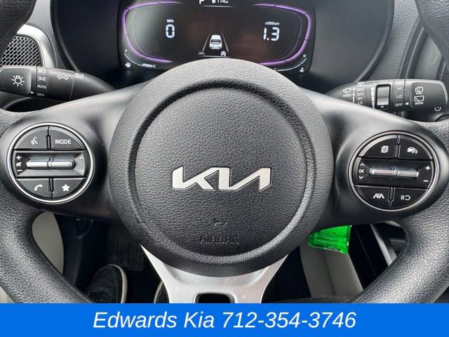 Used 2025 Kia Soul LX image 20