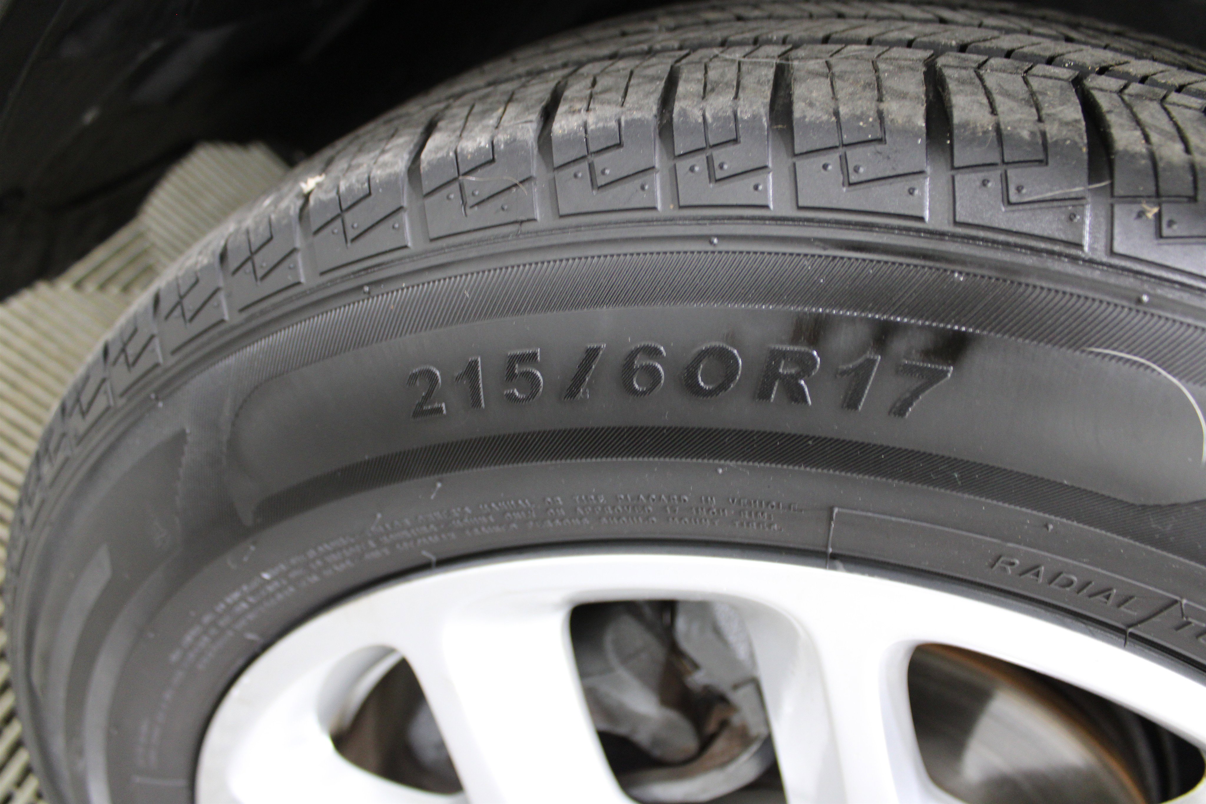 Used 2016 Jeep Renegade Latitude w/ Cold Weather Group image 36