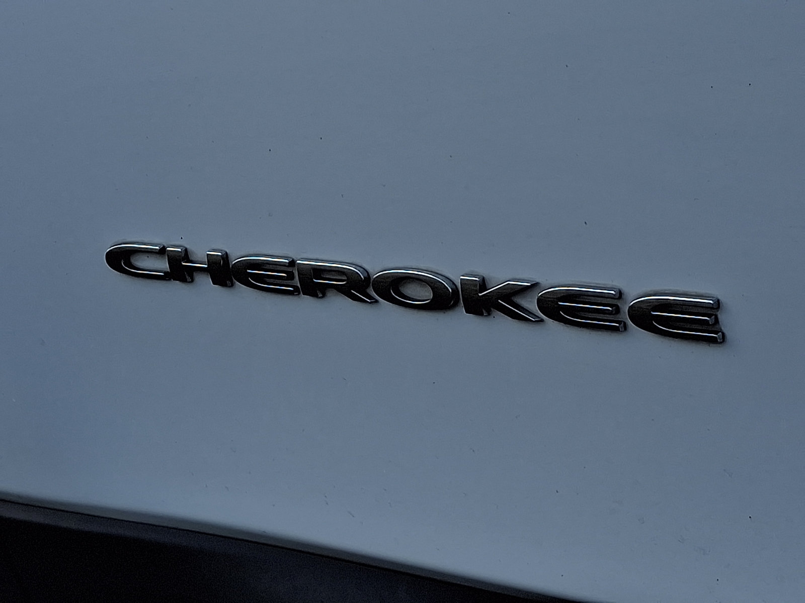 Used 2019 Jeep Cherokee Limited AWD/4WD image 29