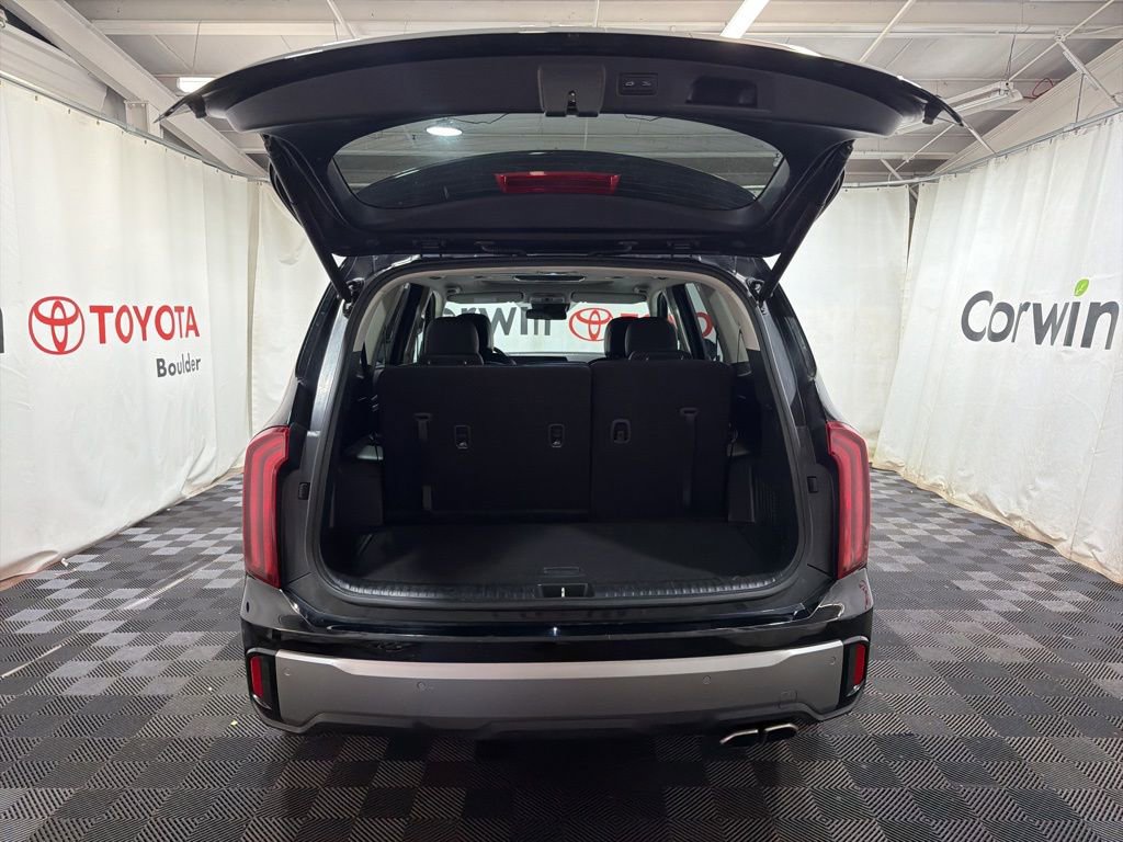 Used 2025 Kia Telluride S AWD/4WD image 17
