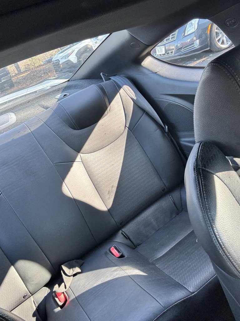 Used 2013 Hyundai Genesis 3.8 image 19