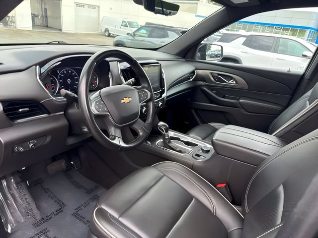 Used 2023 Chevrolet Traverse Premier AWD/4WD image 13