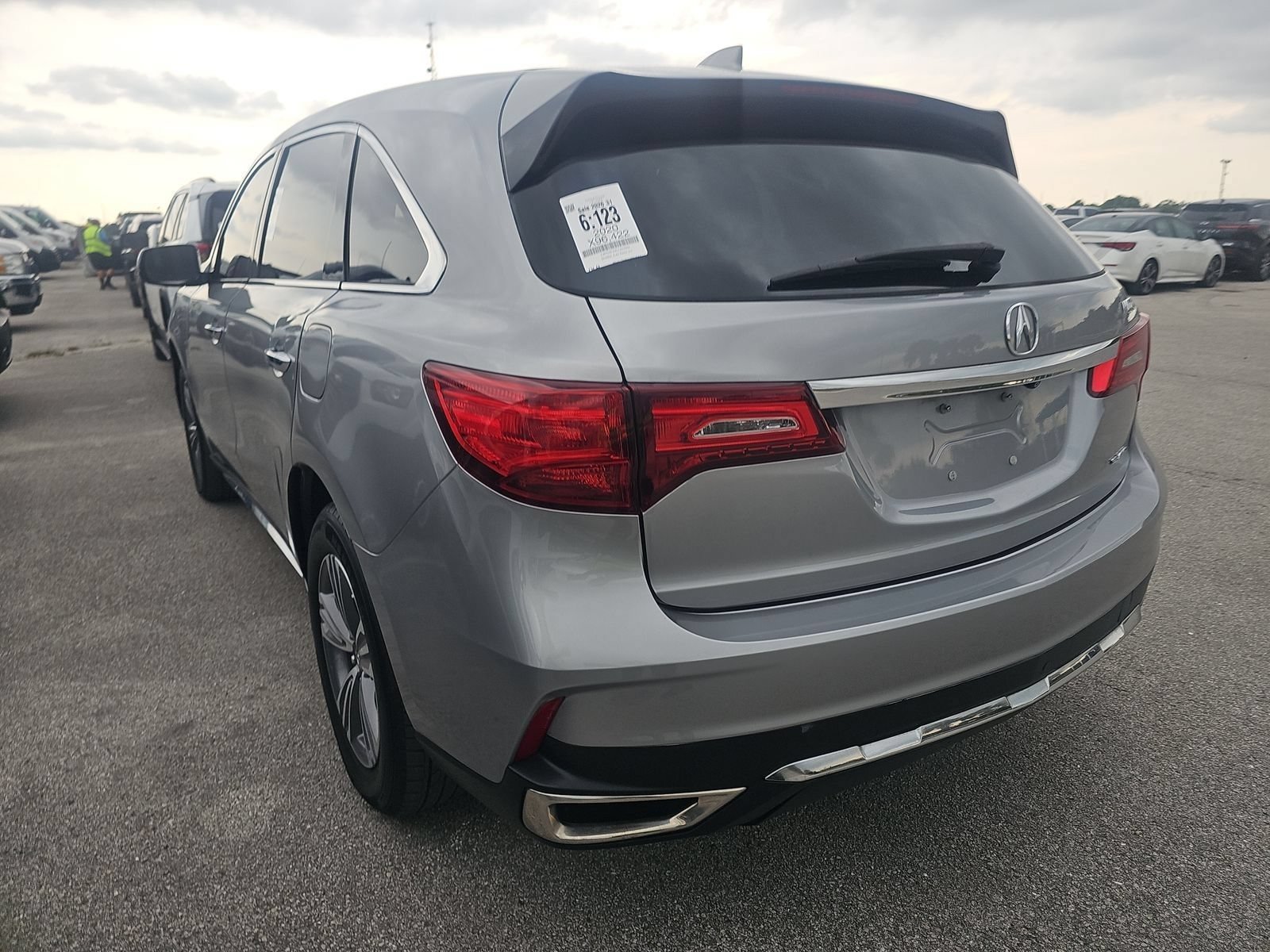 Used 2020 Acura MDX SH-AWD image 8