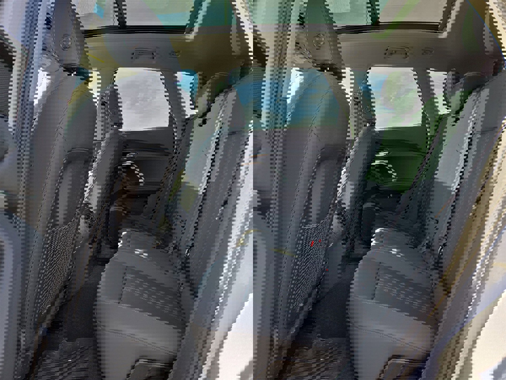 Used 2025 Audi Q5 Premium w/ Convenience Package image 13