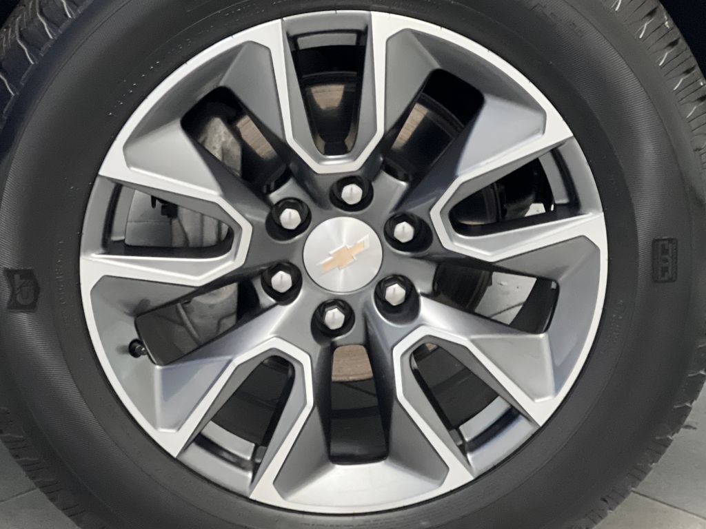 Used 2025 Chevrolet Silverado 1500 LT AWD/4WD image 66