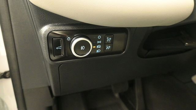 Certified 2025 Ford Explorer Active w/ Active Comfort Package AWD/4WD image 15