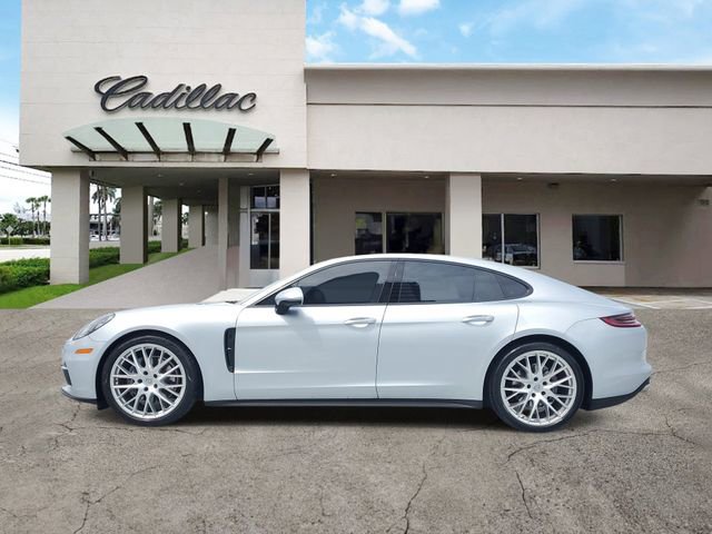 Used 2018 Porsche Panamera image 2