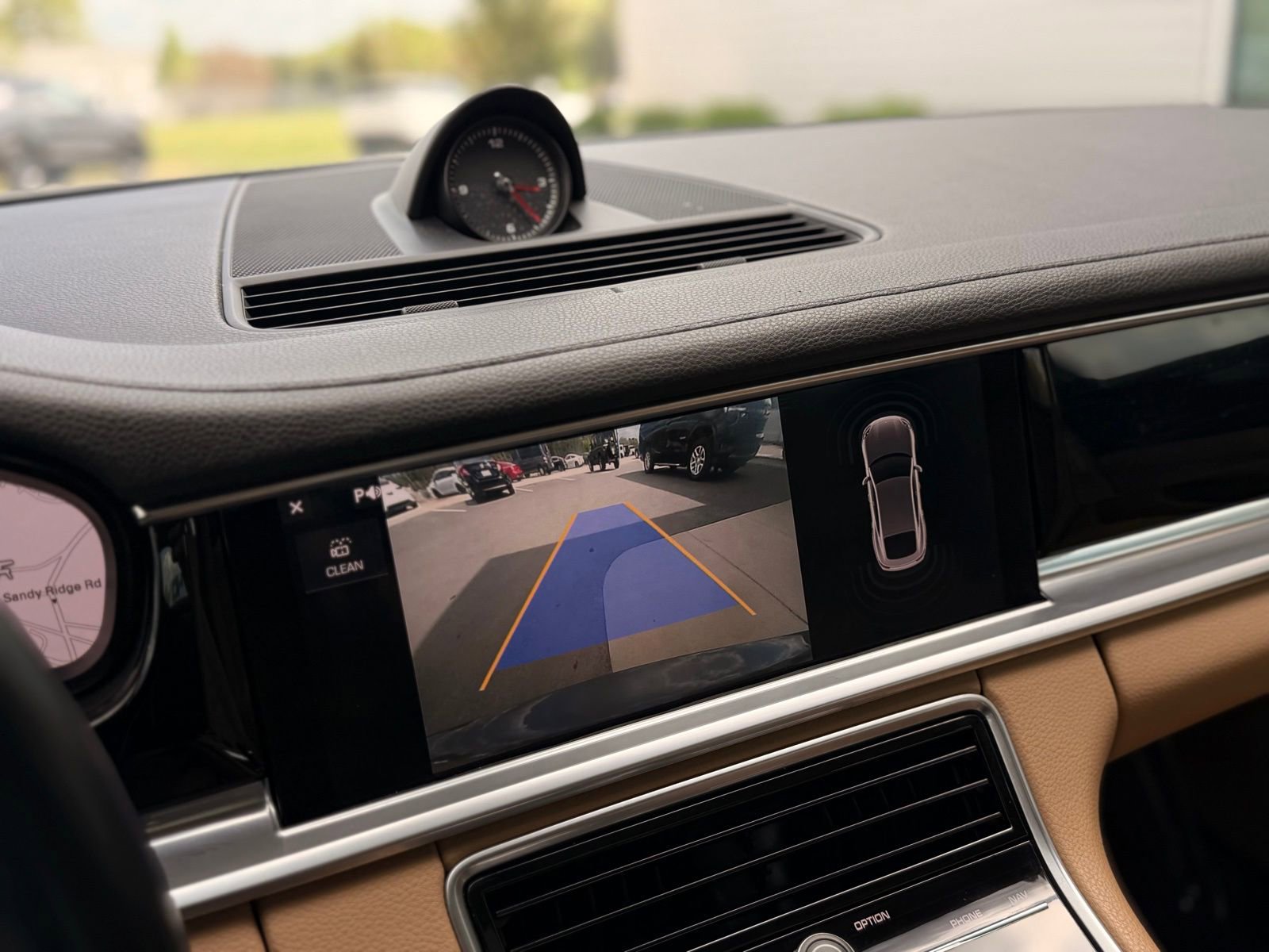 Used 2018 Porsche Panamera 4 image 53