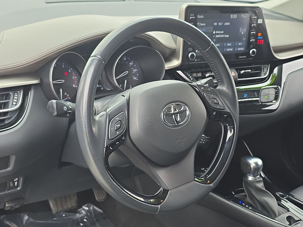 Used 2022 Toyota C-HR Limited FWD image 18