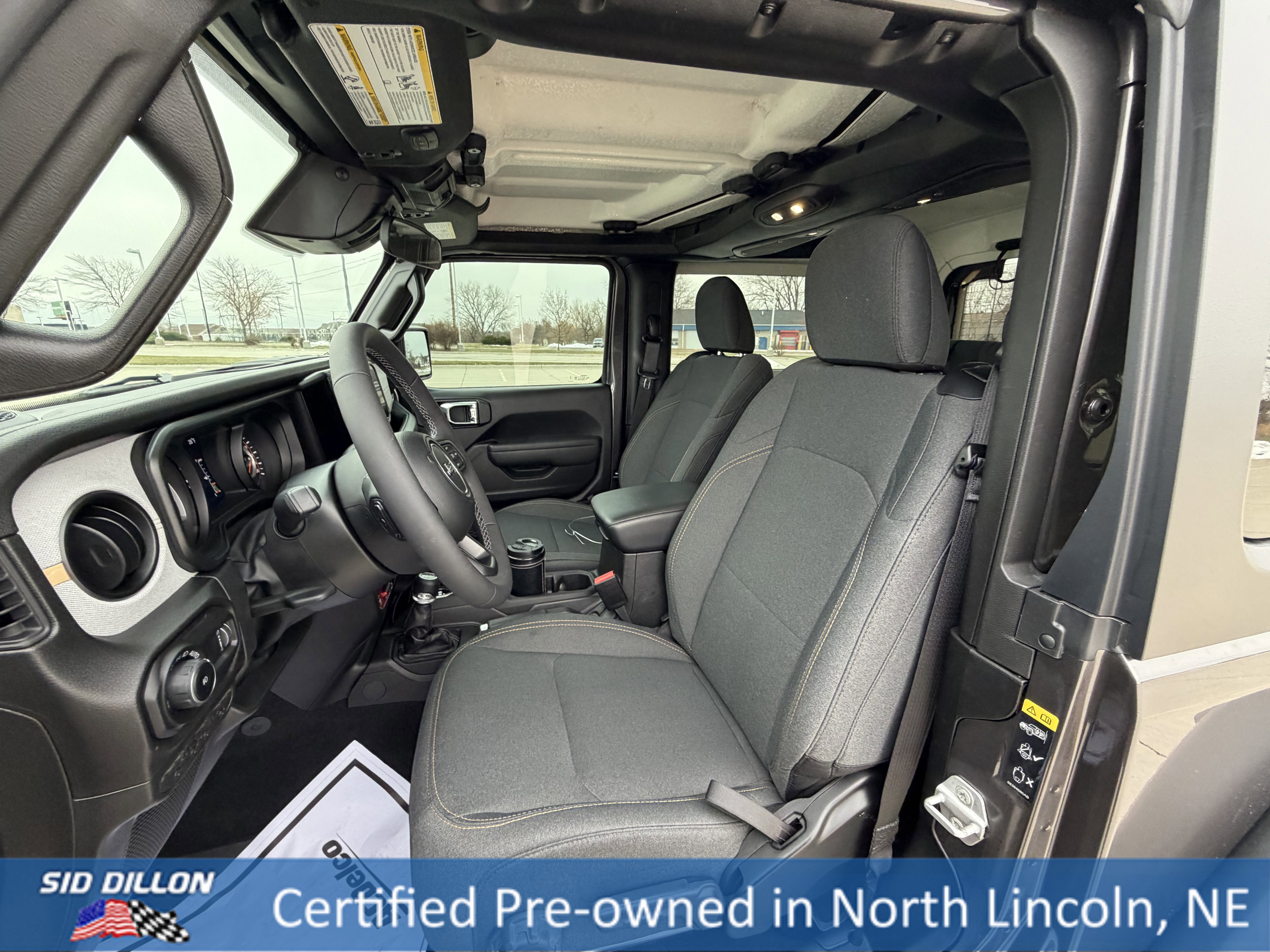 Used 2025 Jeep Wrangler Sport image 19