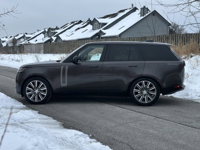 Used 2023 Land Rover Range Rover SE image 10
