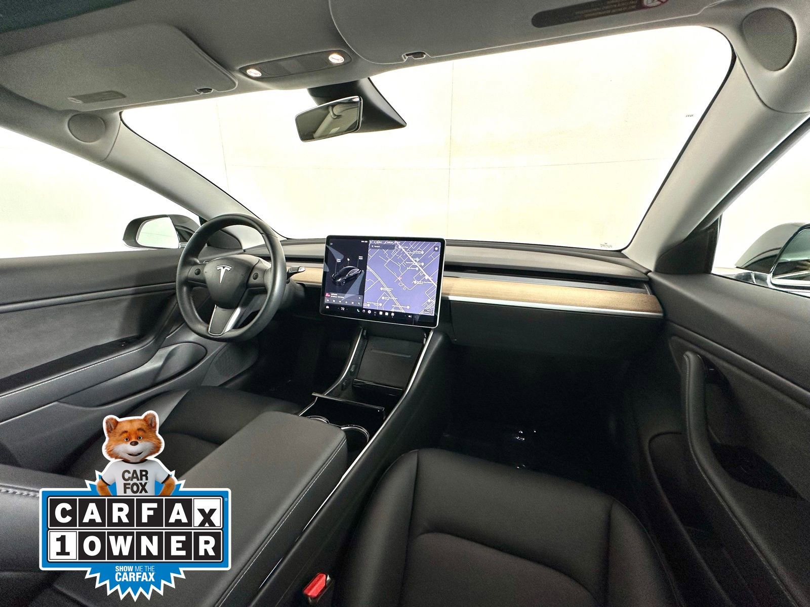 Used 2018 Tesla Model 3 Mid Range image 2