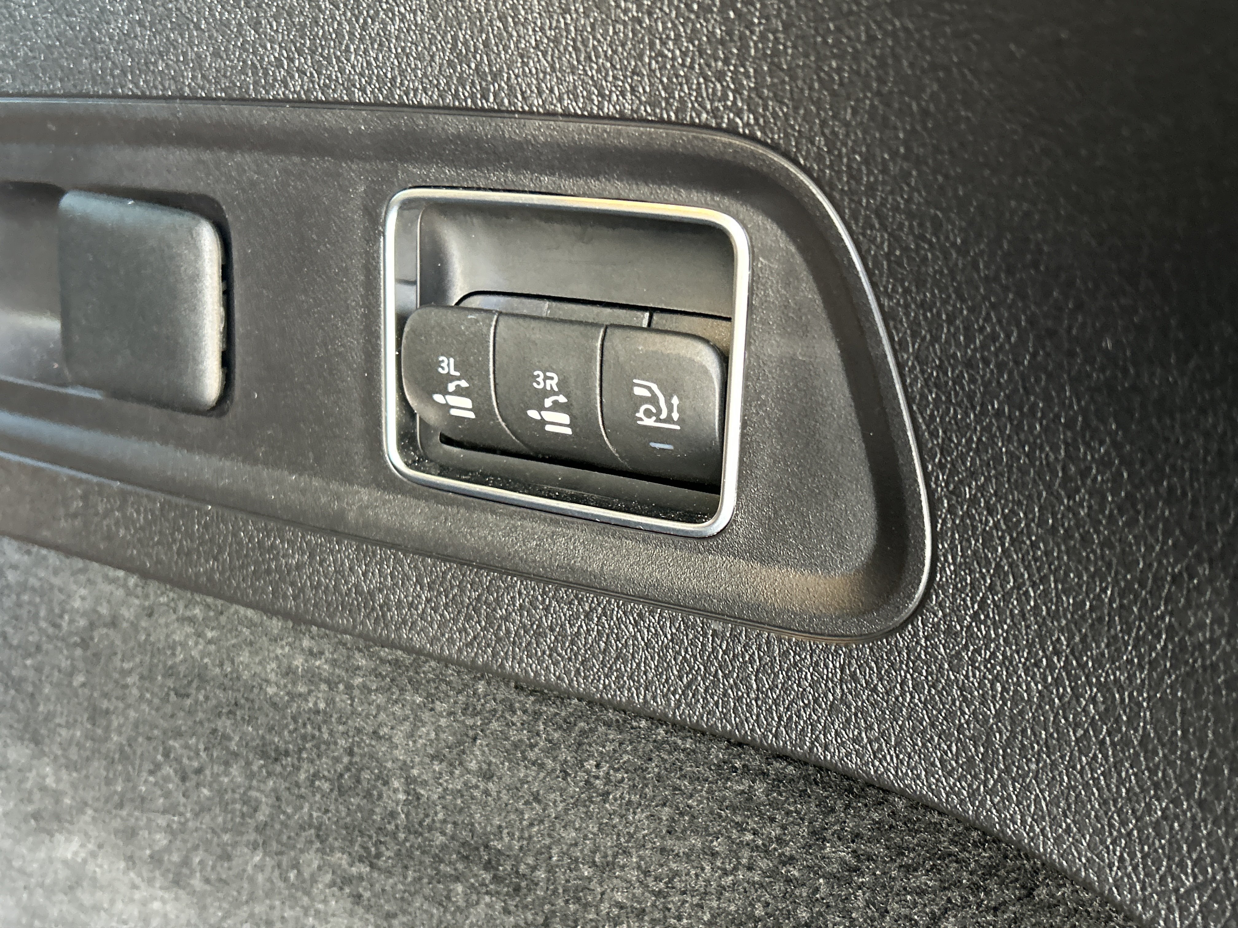 Certified 2024 Mercedes-Benz GLS 450 4MATIC image 12