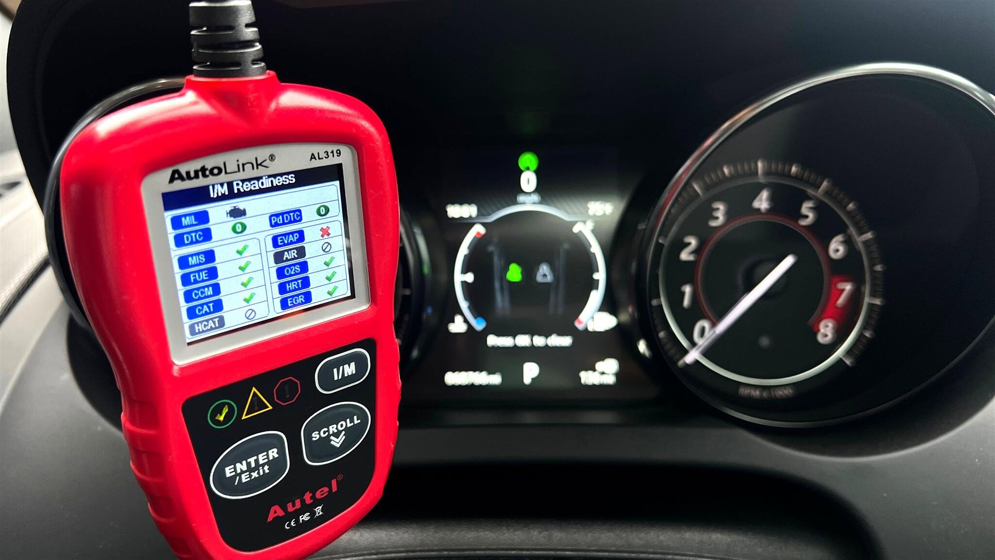 Used 2016 Jaguar F-TYPE S image 52