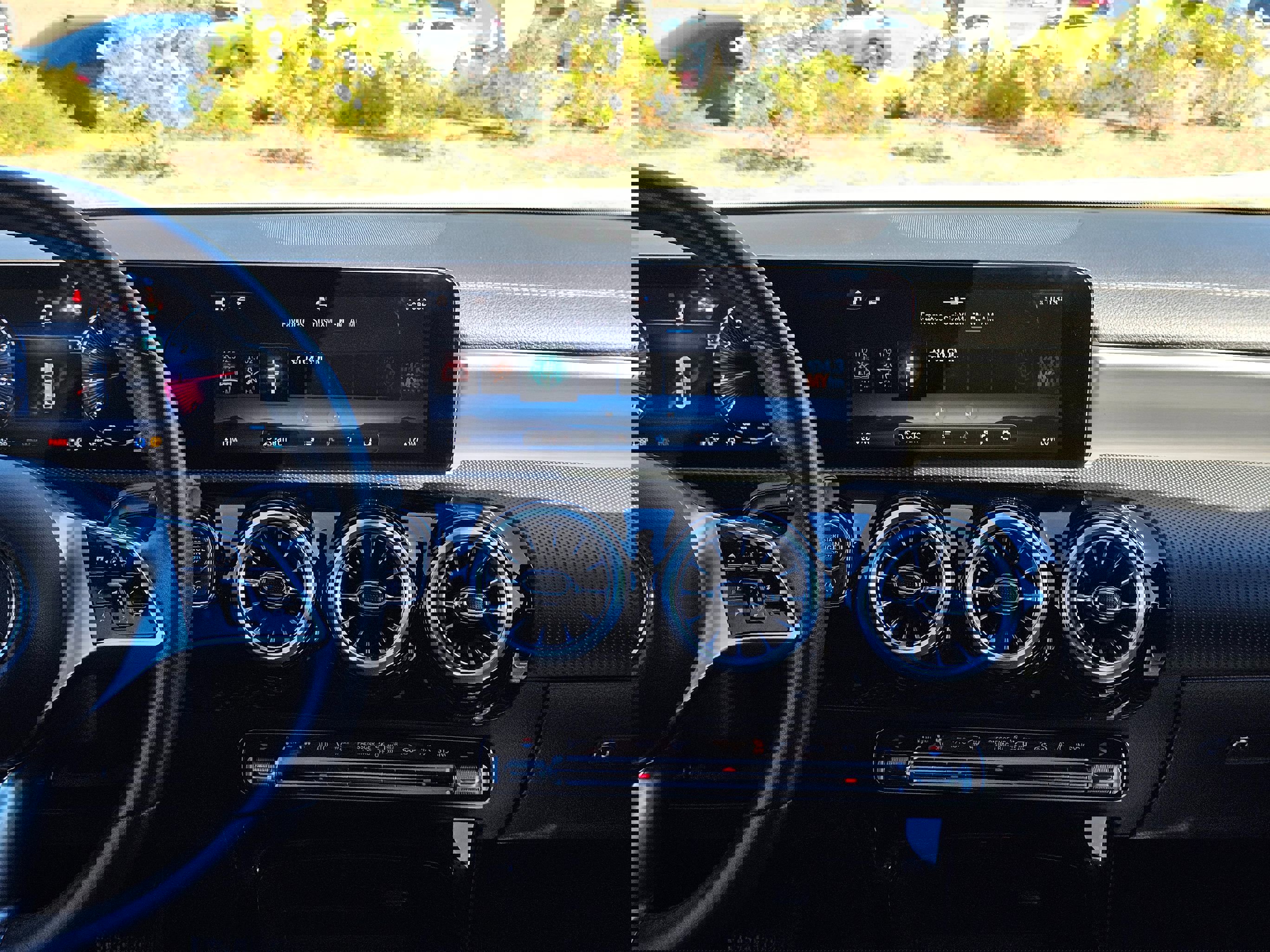 Used 2025 Mercedes-Benz CLA 250 image 26