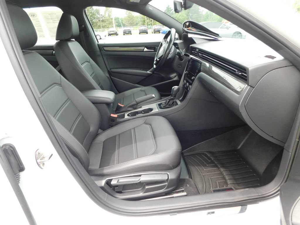 Used 2021 Volkswagen Passat 2.0T R-Line FWD image 18