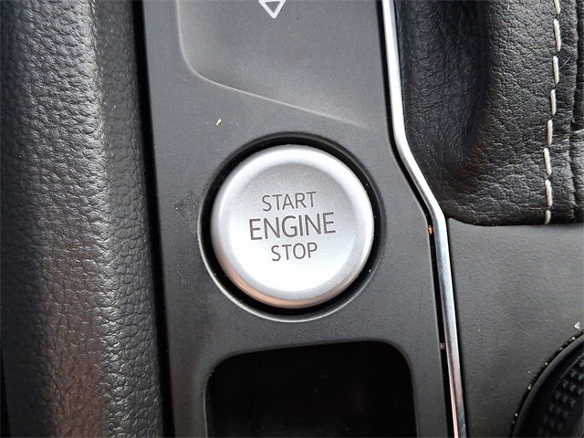 Used 2022 Volkswagen Atlas Cross Sport SE image 23