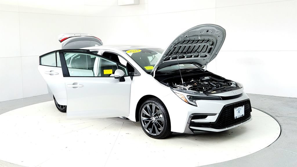 Certified 2024 Toyota Corolla SE FWD image 12