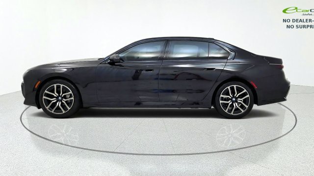 Used 2026 BMW 740i xDrive AWD/4WD image 5