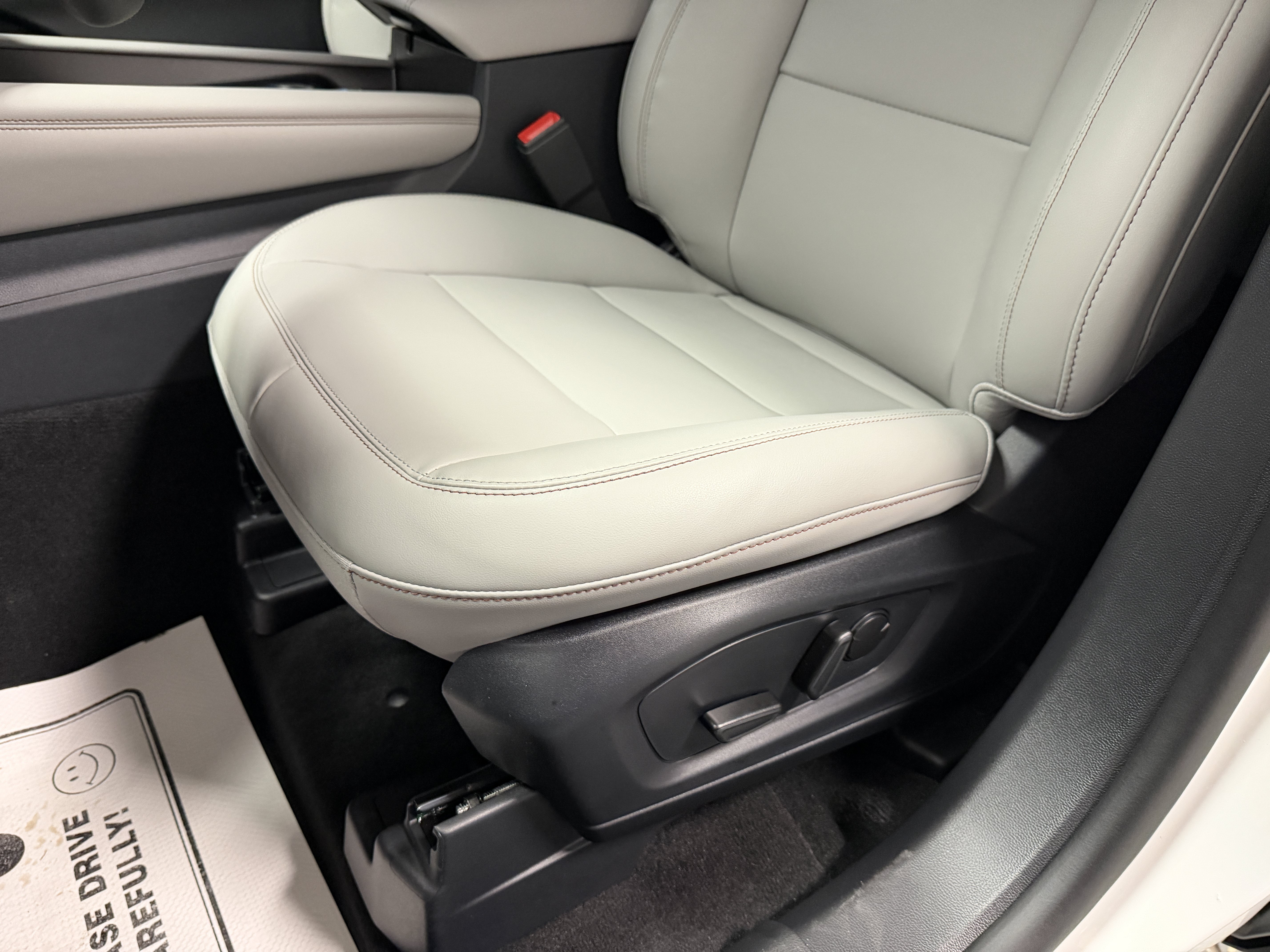 New 2026 Ford Explorer Active w/ Active Comfort Package AWD/4WD image 19