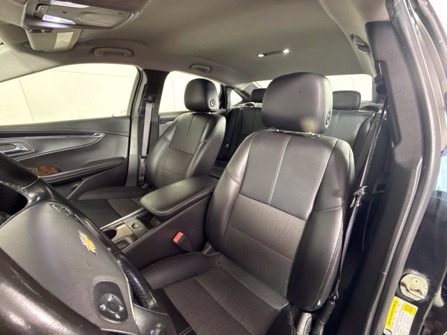 Used 2015 Chevrolet Impala LT FWD image 14