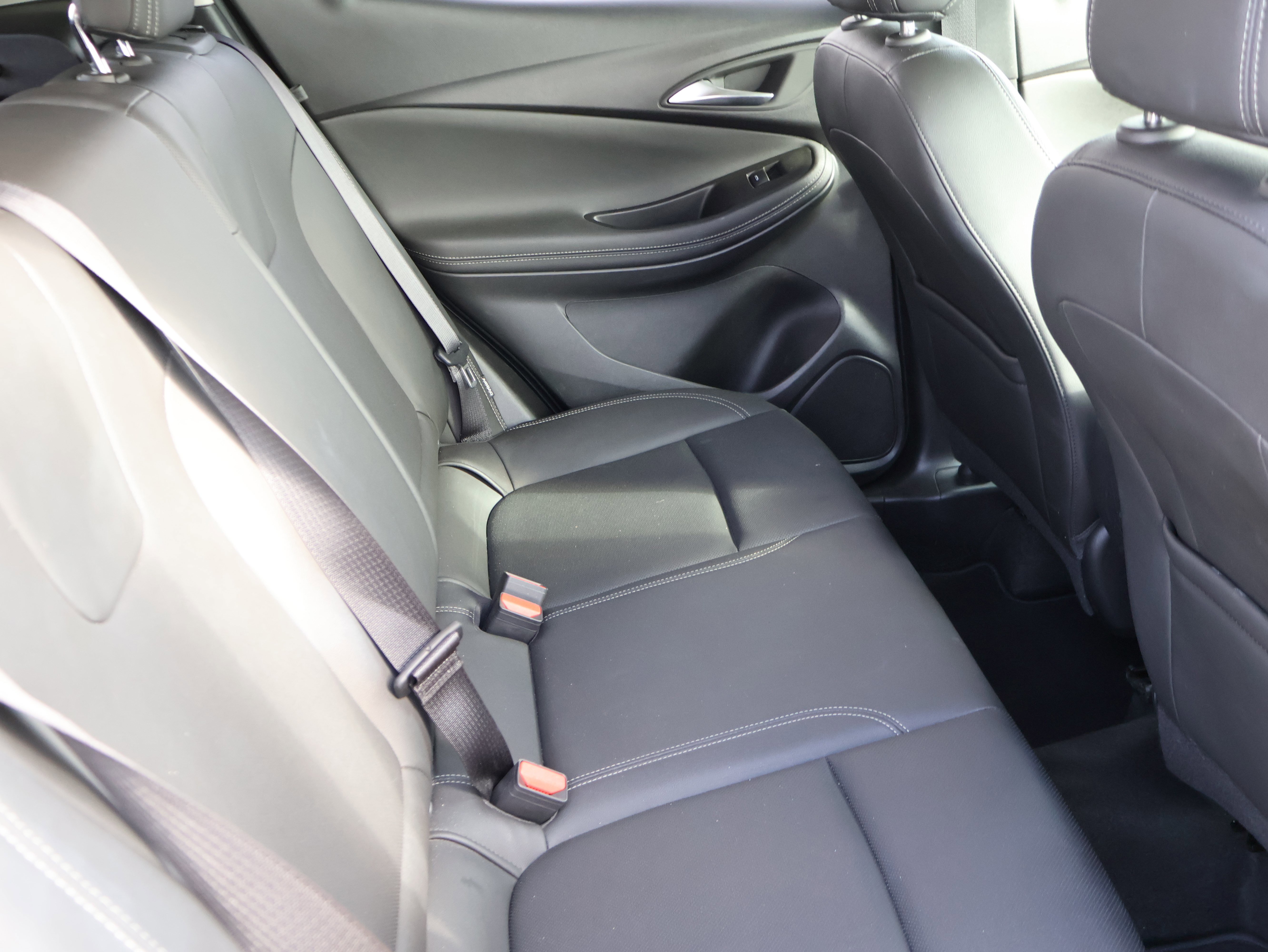 Used 2024 Buick Encore GX Sport Touring image 14