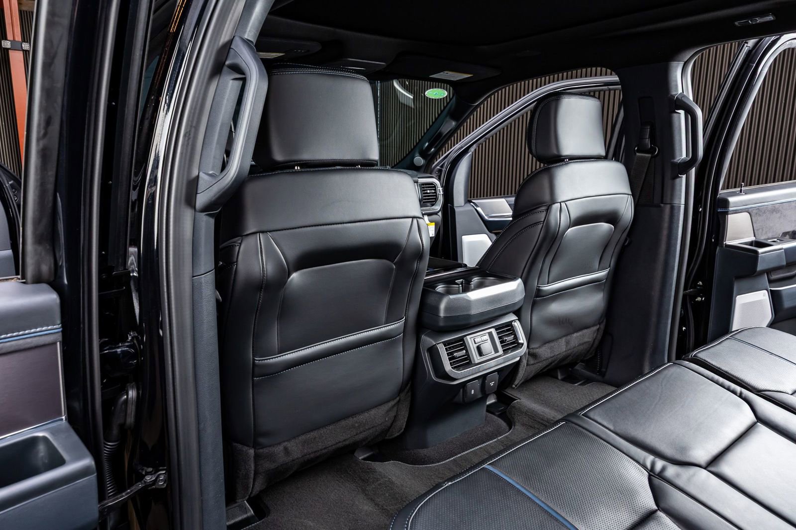 Used 2025 Ford F150 Platinum w/ Equipment Group 702A High image 34