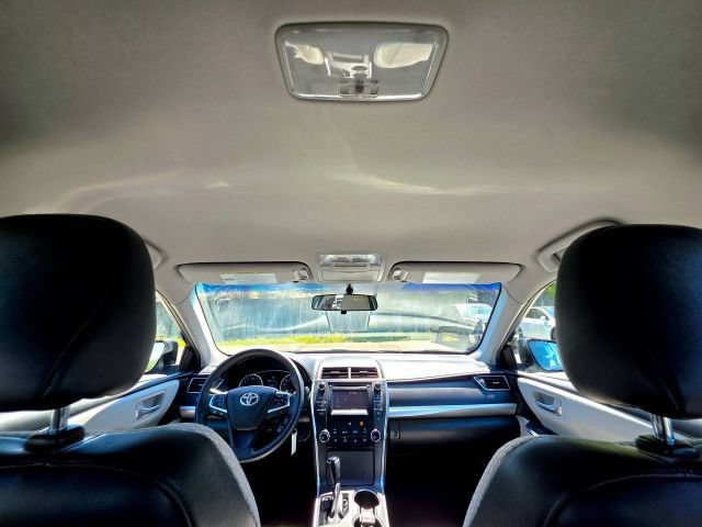 Used 2015 Toyota Camry SE FWD image 33