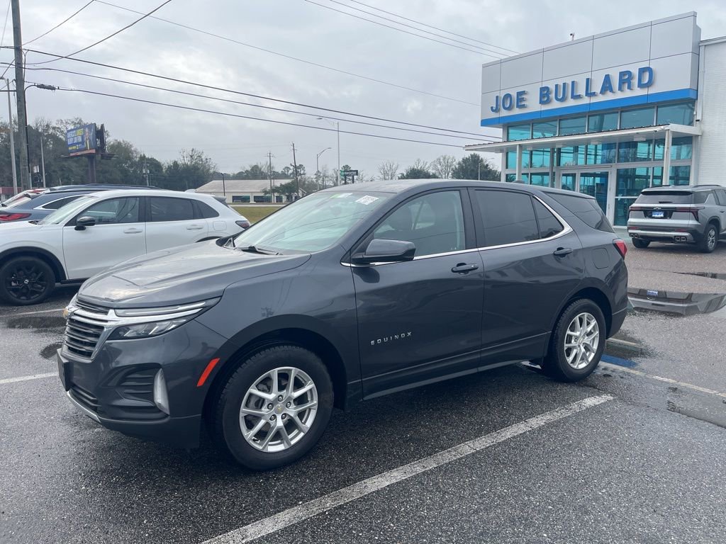 Used 2022 Chevrolet Equinox LT image 1