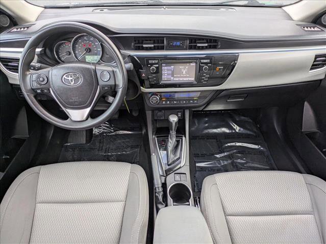 Used 2015 Toyota Corolla LE image 16