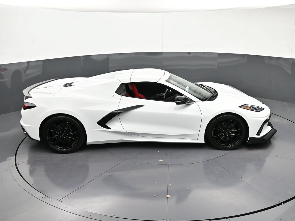 Used 2025 Chevrolet Corvette Stingray Convertible w/ Battery Protection Package RWD image 19