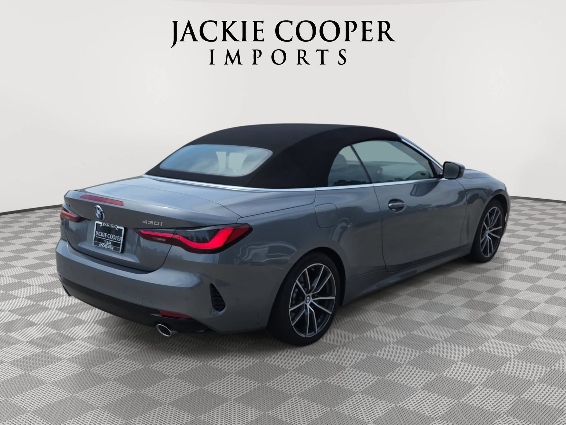 Used 2025 BMW 430i xDrive Convertible AWD/4WD image 5