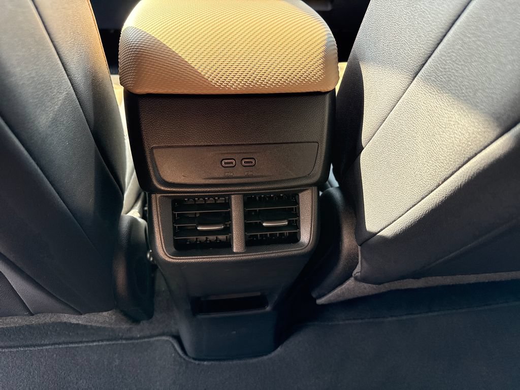 Used 2026 Chevrolet Equinox ACTIV AWD/4WD image 28