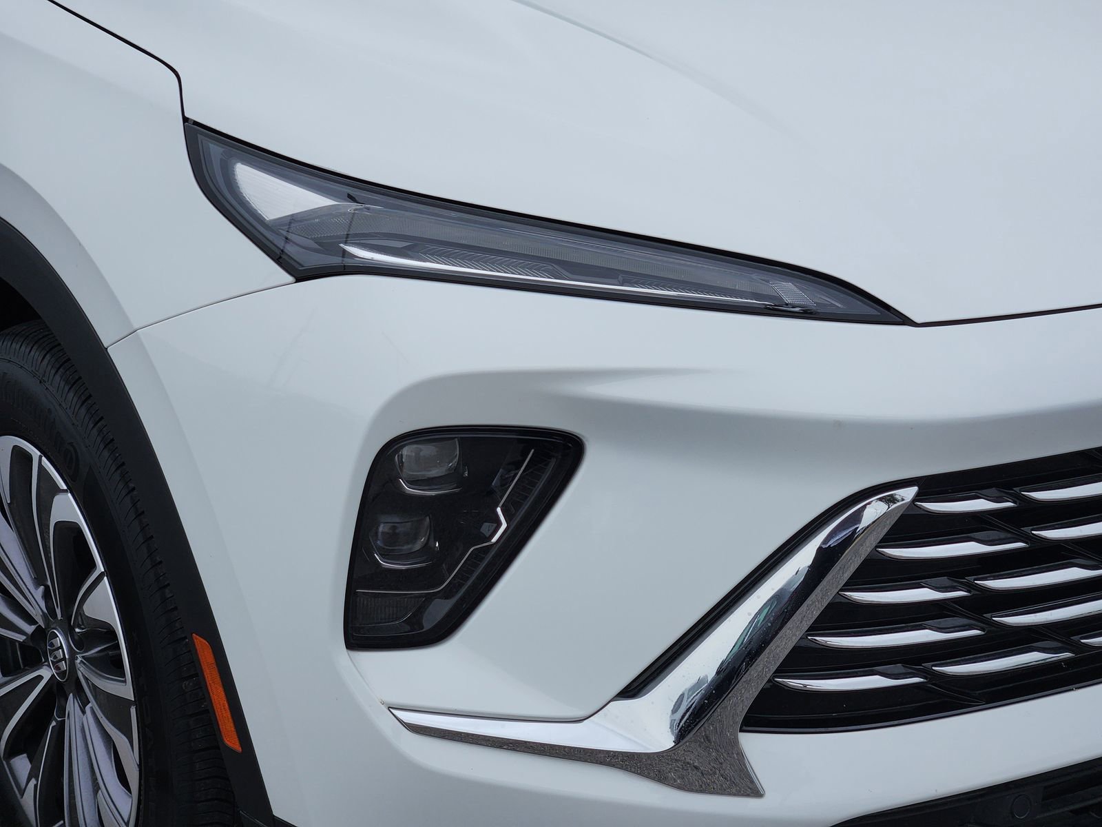 Certified 2024 Buick Envision Preferred AWD/4WD image 10