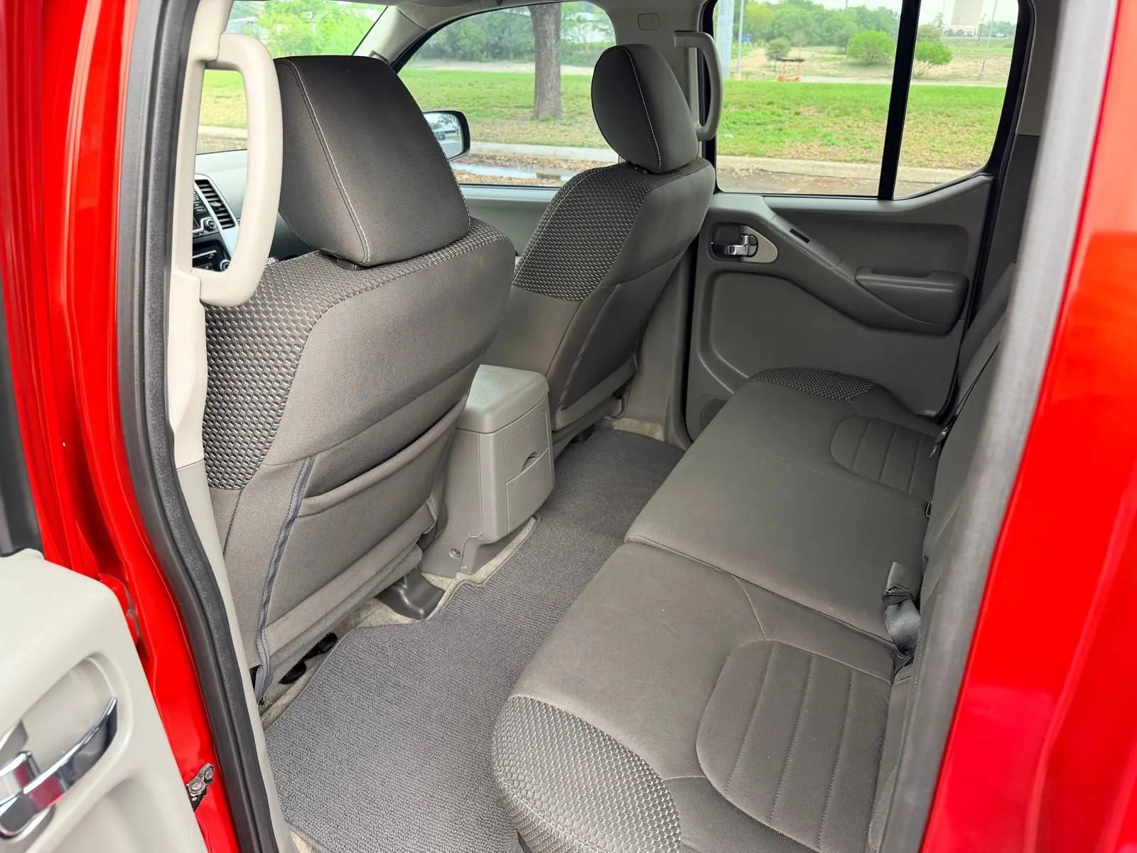 Used 2016 Nissan Frontier Desert Runner RWD image 17