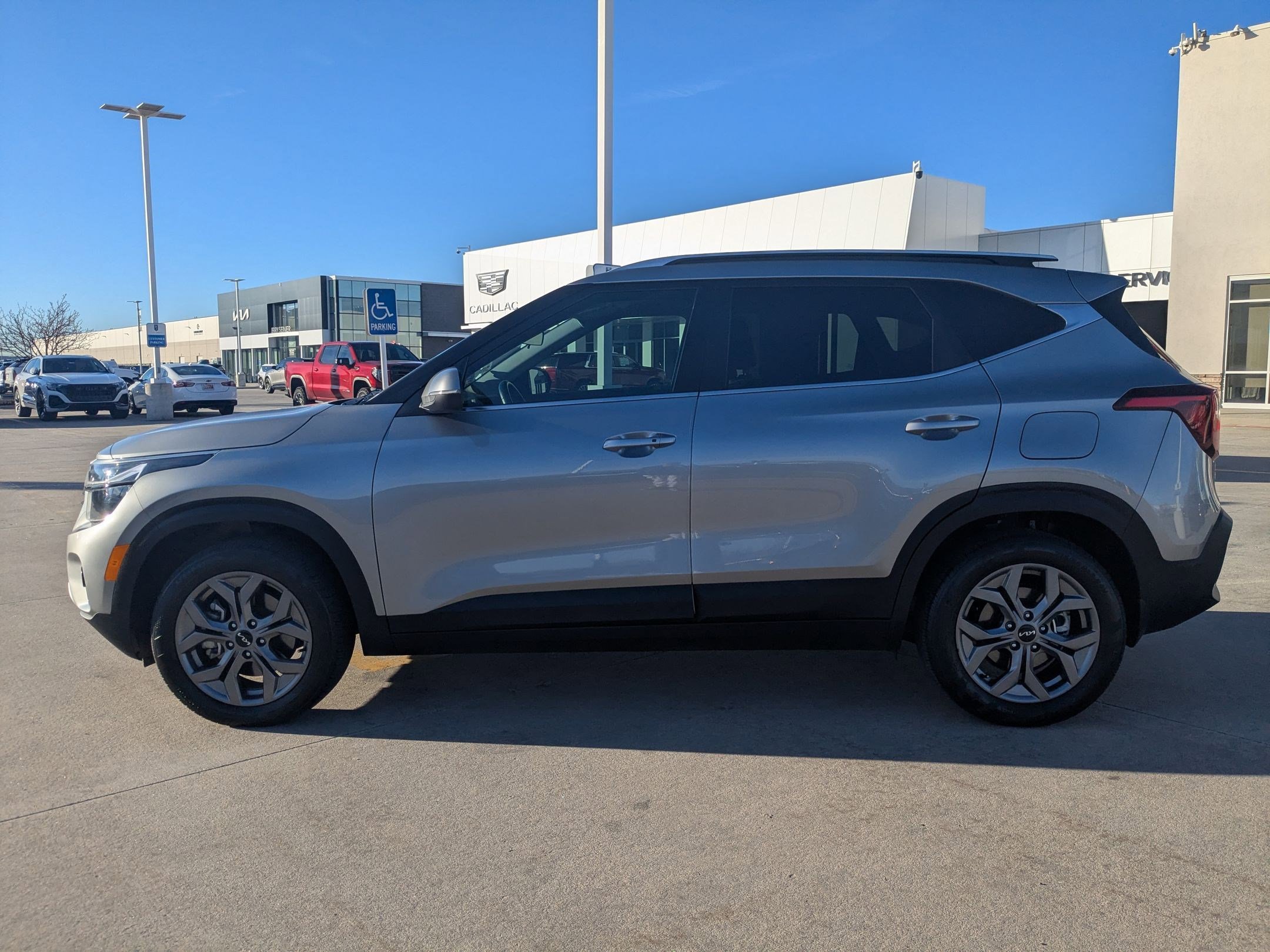 Certified 2024 Kia Seltos S image 2