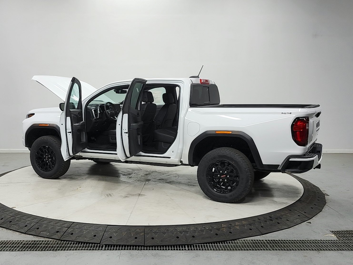 New 2026 GMC Canyon Elevation w/ Convenience Package AWD/4WD image 14