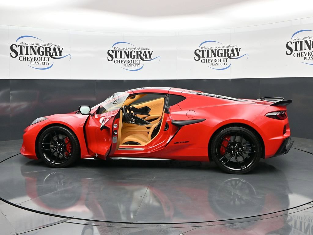 Used 2025 Chevrolet Corvette Z06 image 28