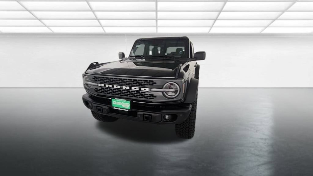 New 2026 Ford Bronco Badlands image 4