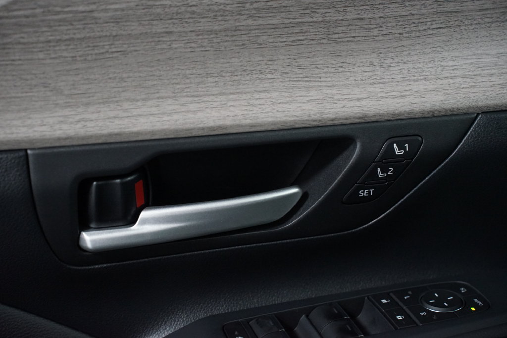New 2026 Toyota Grand Highlander FWD image 34