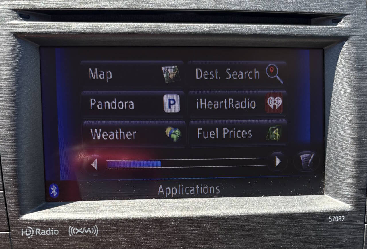 Used 2015 Toyota Prius Three FWD image 18