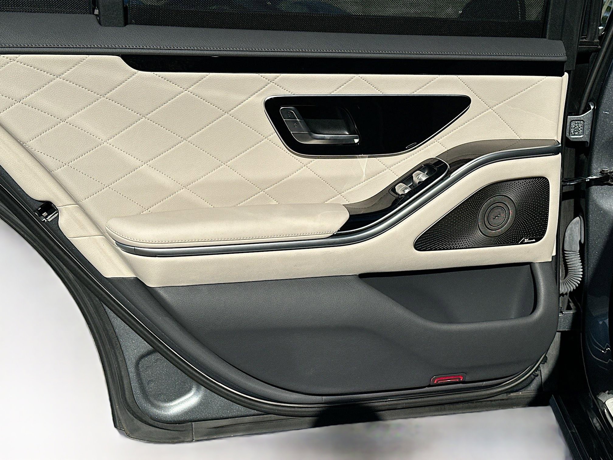 Used 2023 Mercedes-Benz S 580 4MATIC Sedan image 28