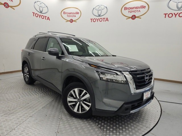 Used 2023 Nissan Pathfinder SL