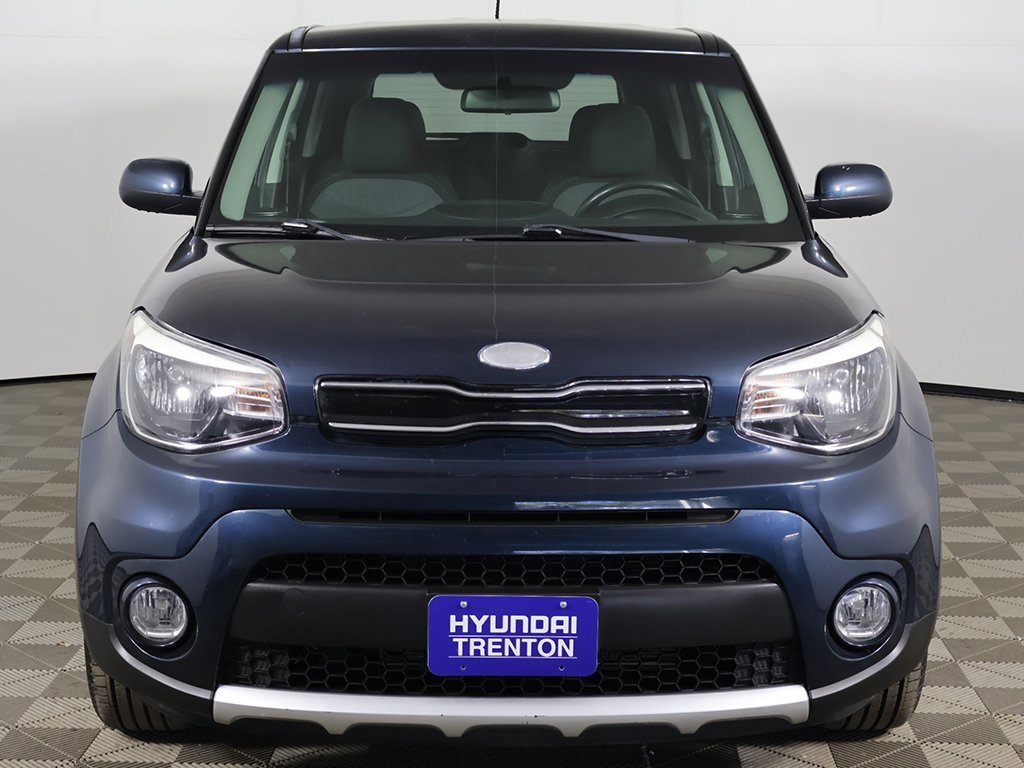 Used 2017 Kia Soul + image 8
