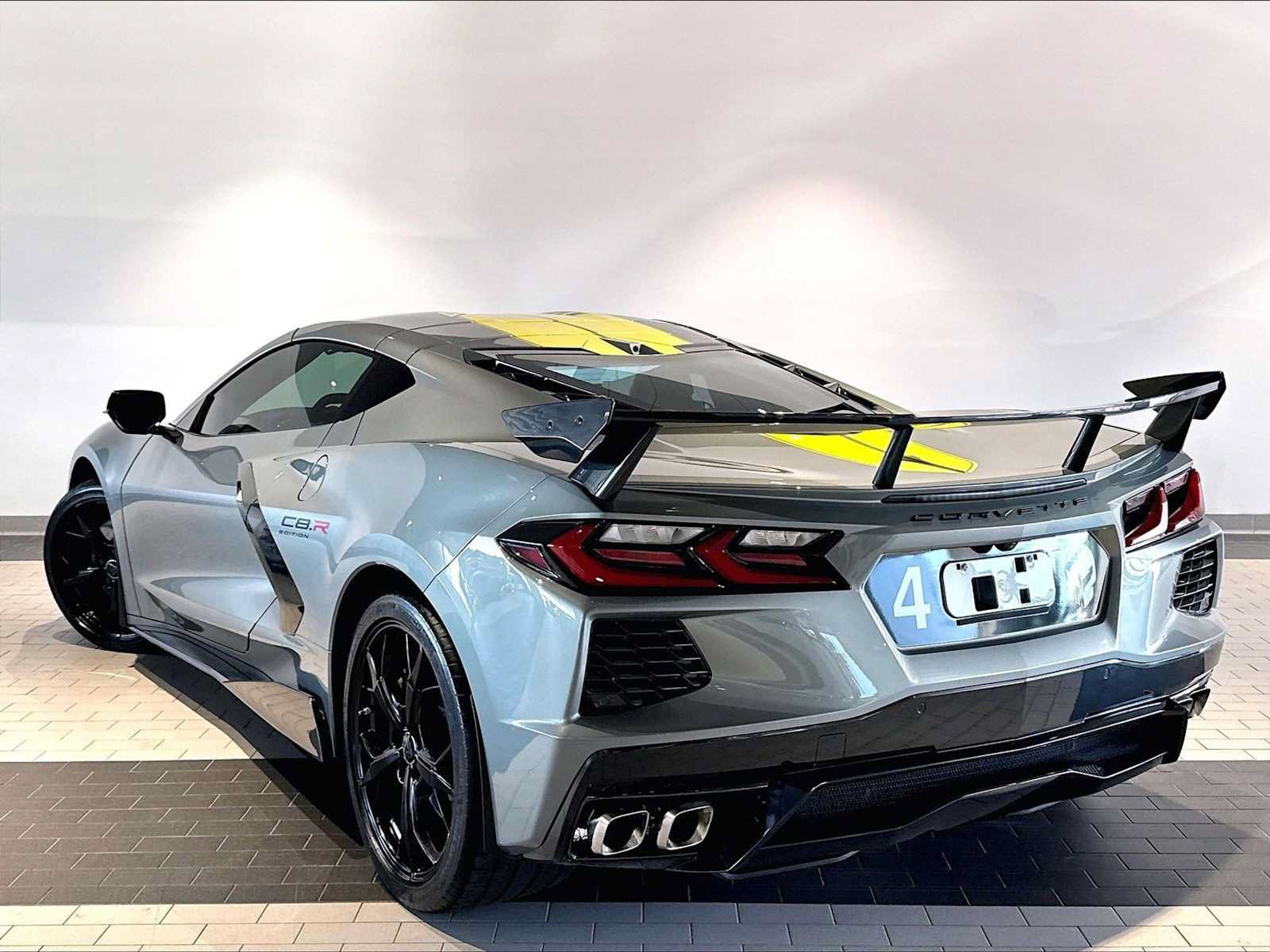Used 2022 Chevrolet Corvette Stingray Premium Cpe RWD image 3