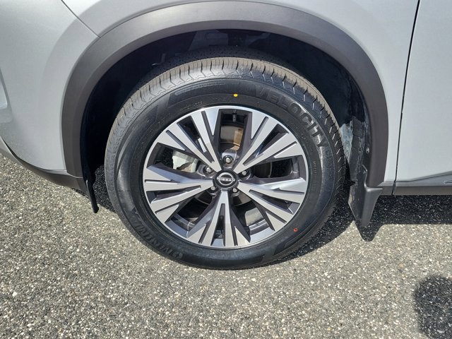 Used 2023 Nissan Rogue SV image 5