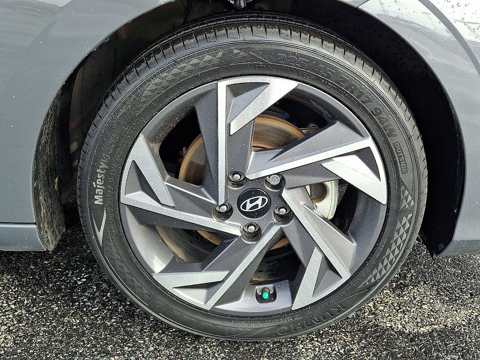 Used 2025 Hyundai Elantra Sport FWD image 10