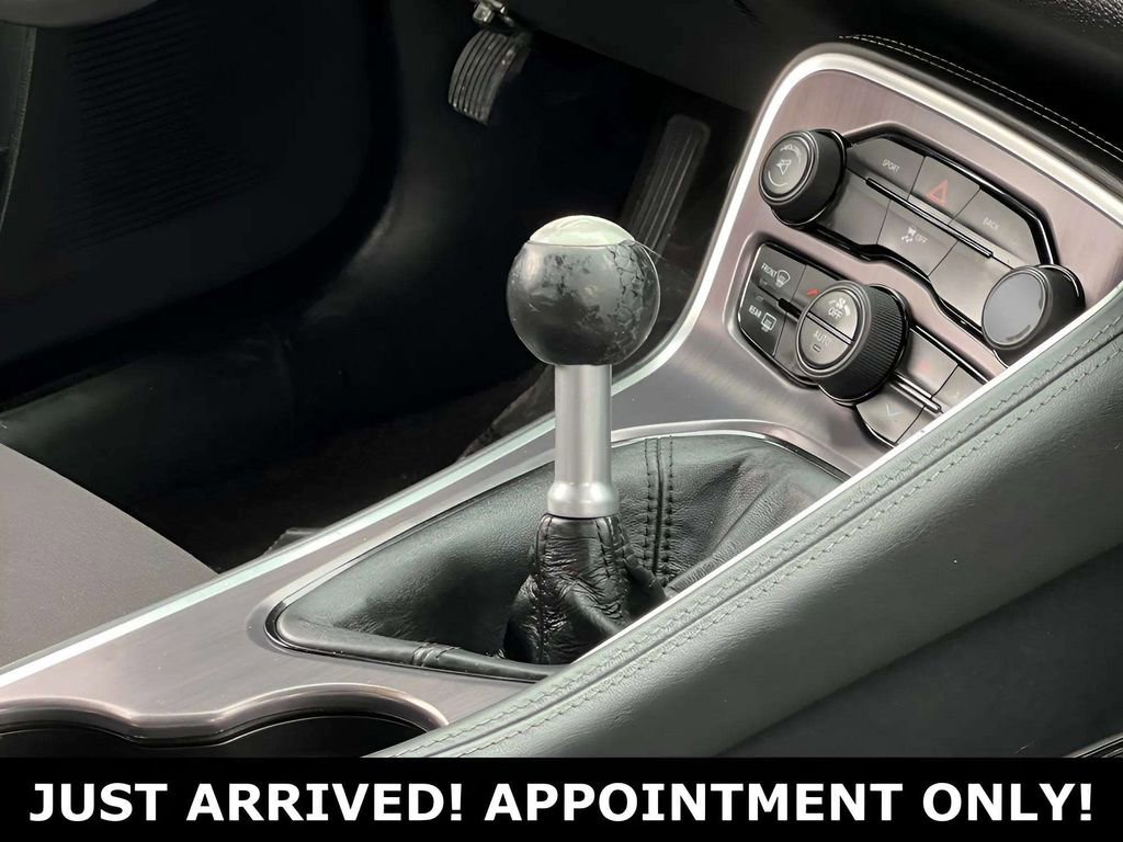 Used 2016 Dodge Challenger R/T w/ Blacktop Package RWD image 25