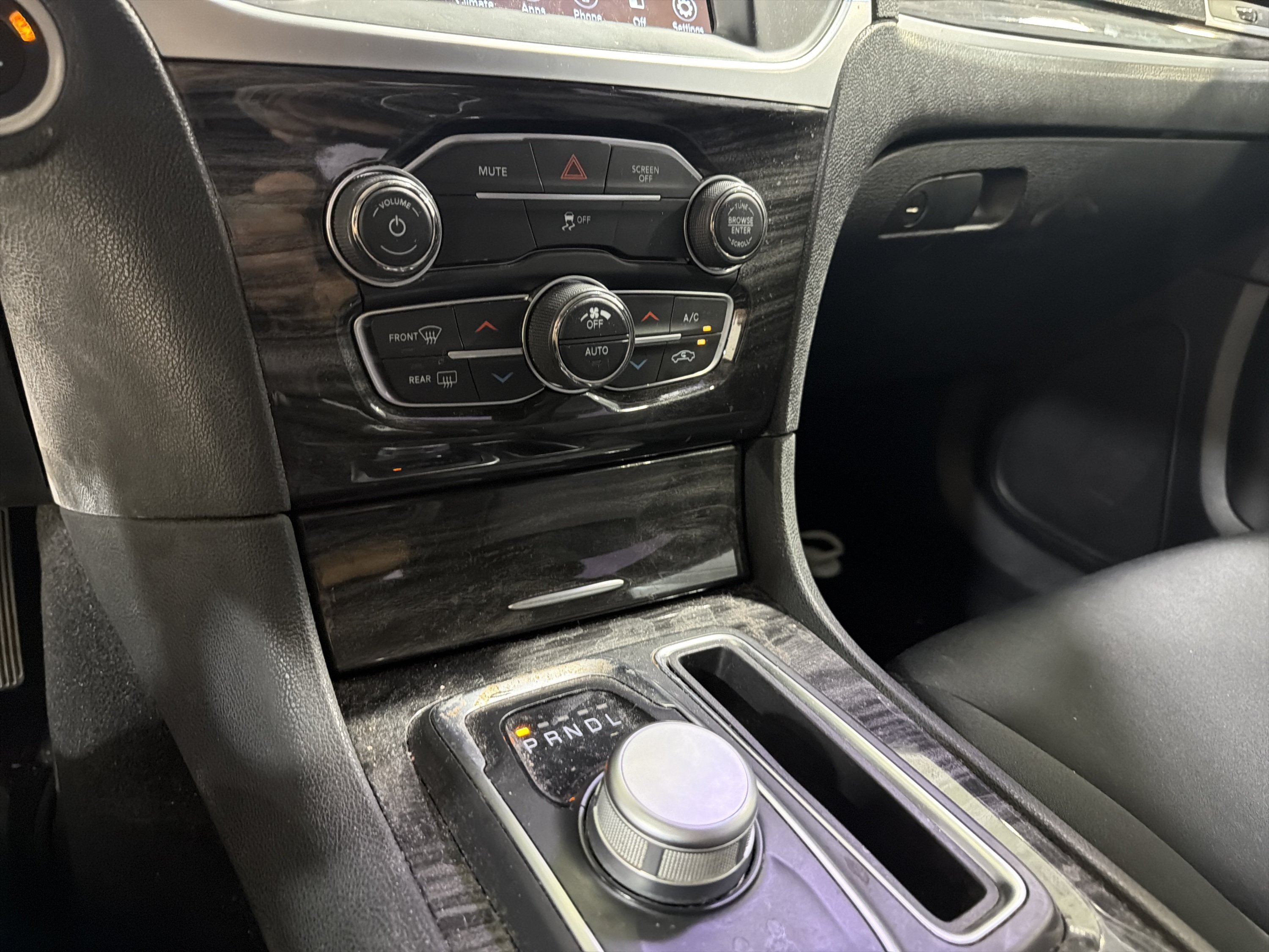Used 2019 Chrysler 300 Touring w/ Sport Appearance Package RWD image 17