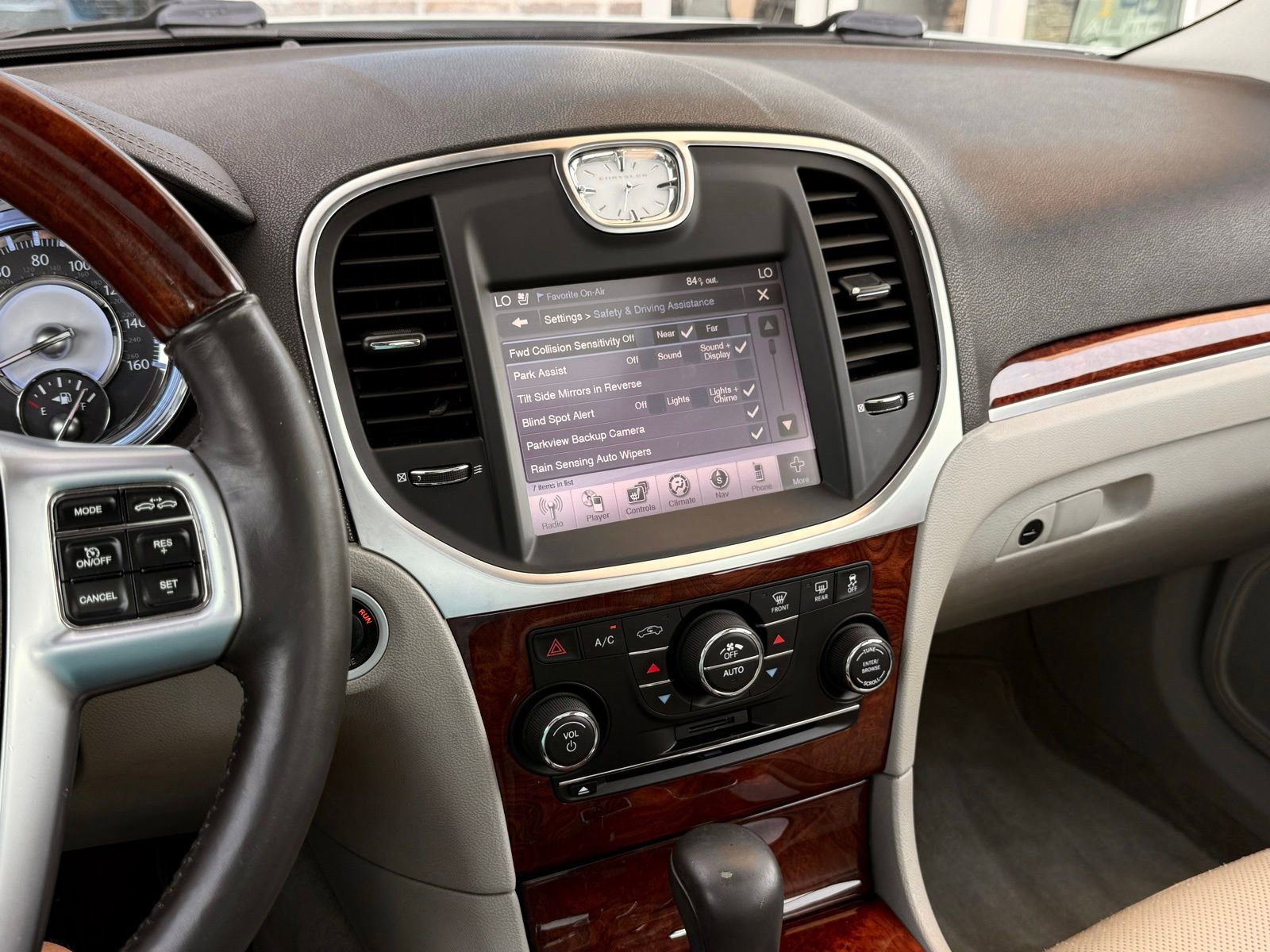 Used 2011 Chrysler 300 C w/ Sound Group RWD image 38